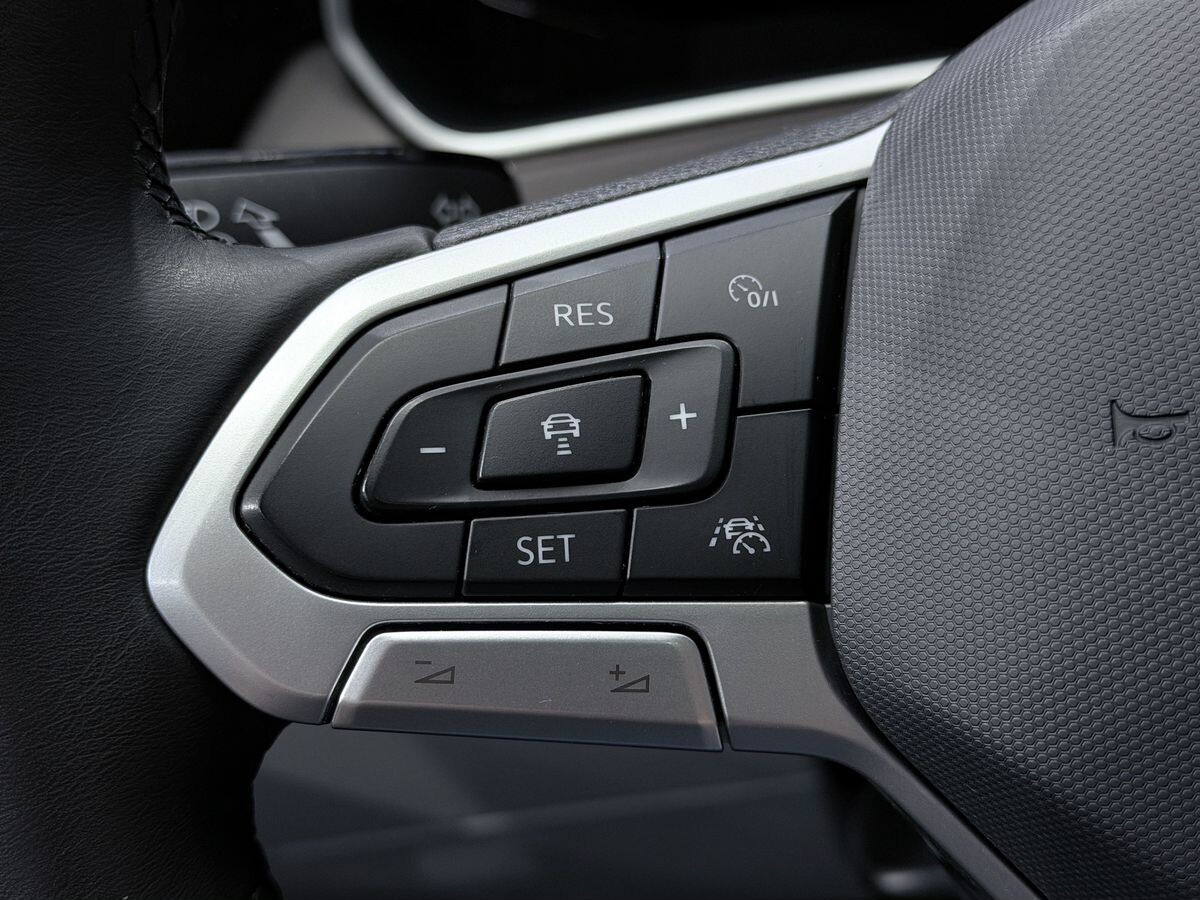 Volkswagen Tayron 2022 - фото автомобиля