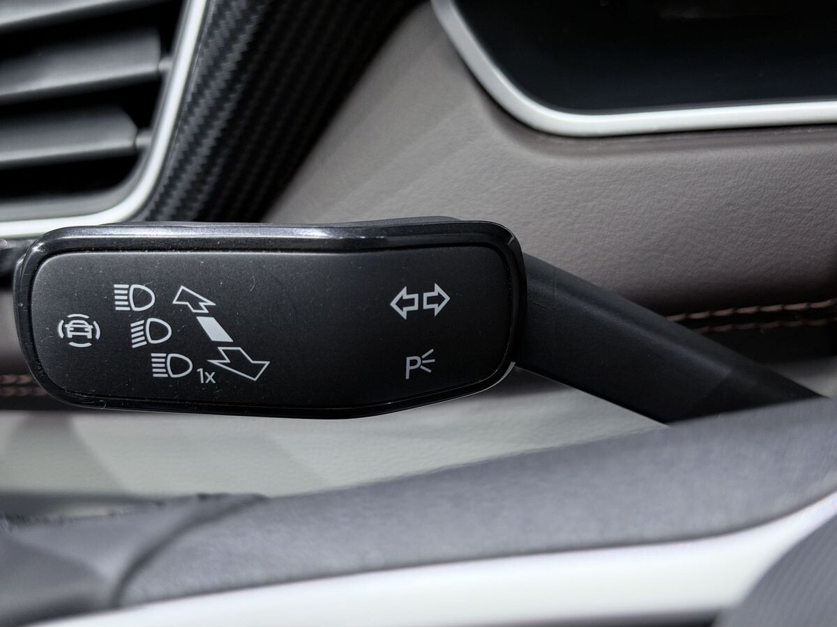 Volkswagen Tayron 2022 - фото автомобиля