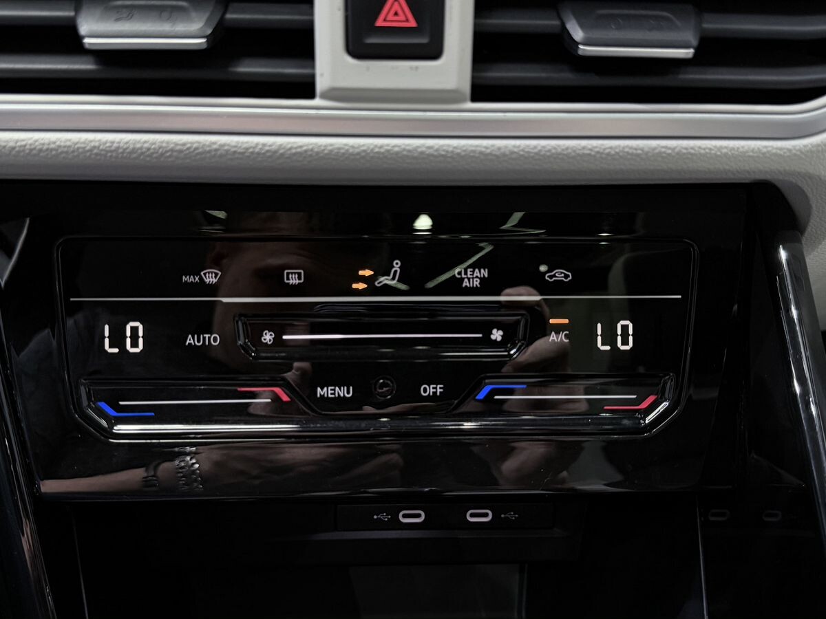 Volkswagen Tayron 2022 - фото автомобиля