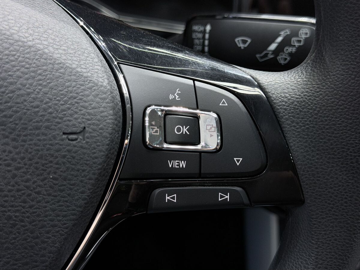 Volkswagen Polo 2022 - фото автомобиля