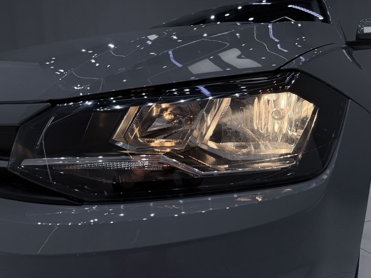 Volkswagen Polo 2022 - фото автомобиля