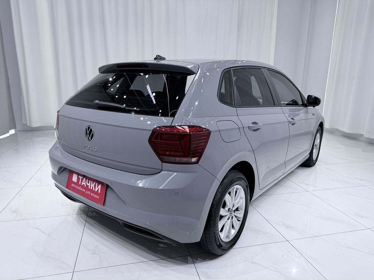 Volkswagen Polo 2022 - фото автомобиля