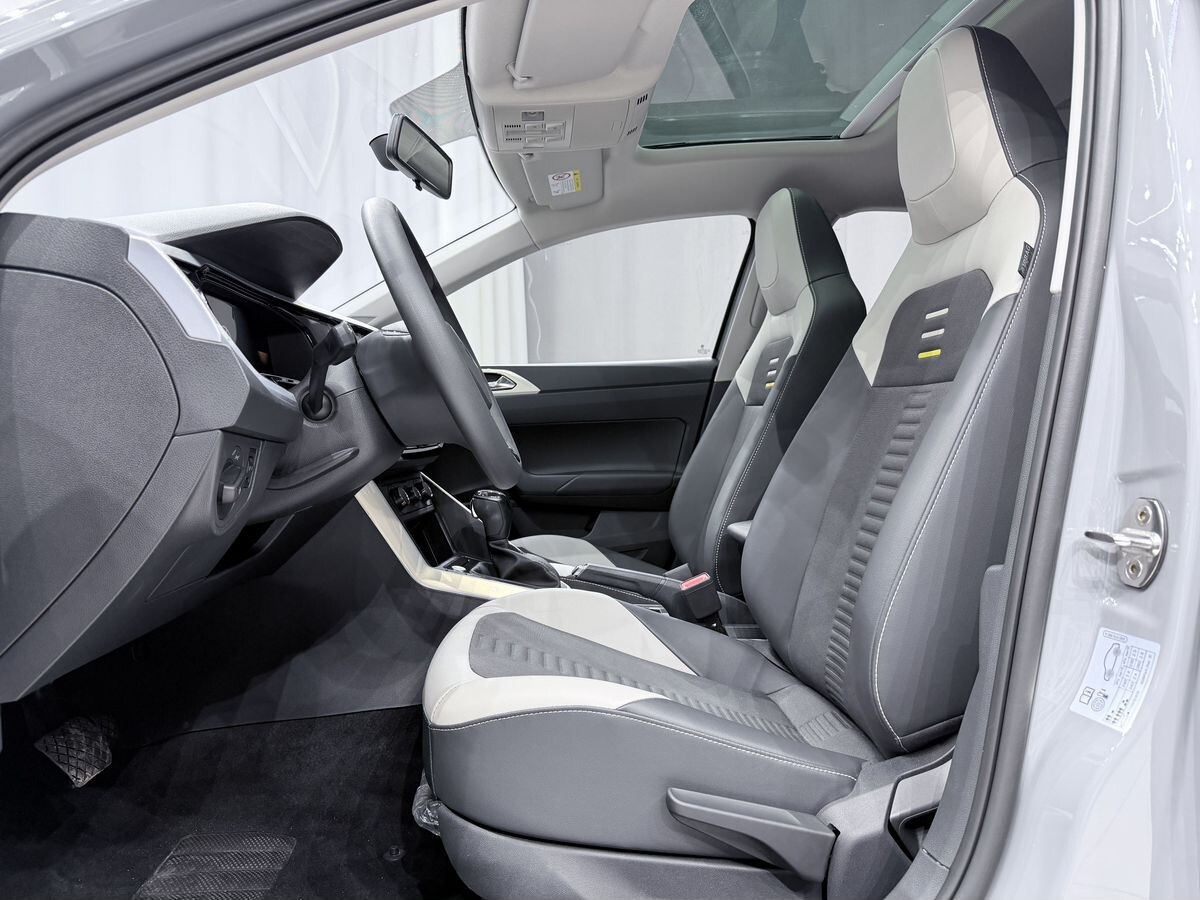 Volkswagen Polo 2022 - фото автомобиля
