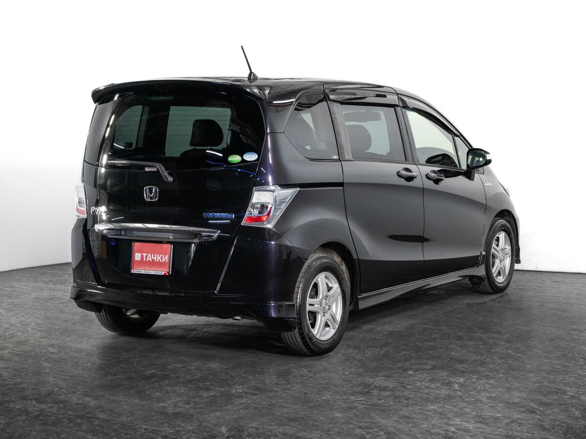 Honda Freed 2012 - фото автомобиля