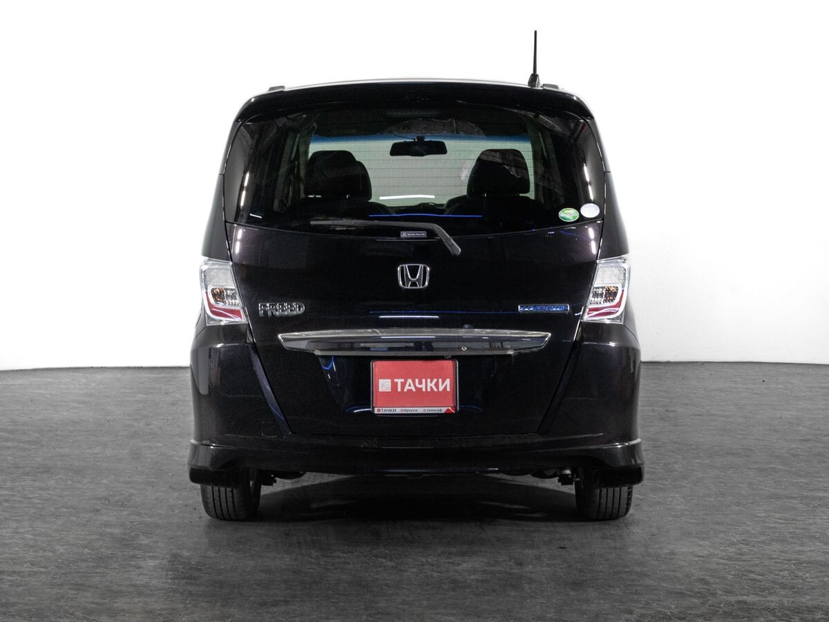 Honda Freed 2012 - фото автомобиля