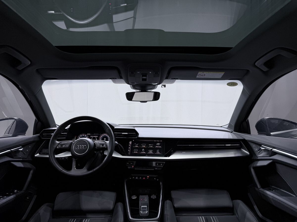 Audi A3 2021 - фото автомобиля