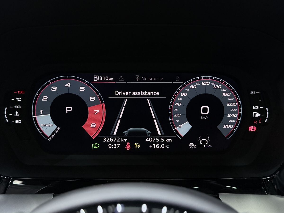 Audi A3 2021 - фото автомобиля