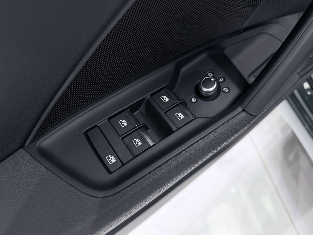 Audi A3 2021 - фото автомобиля