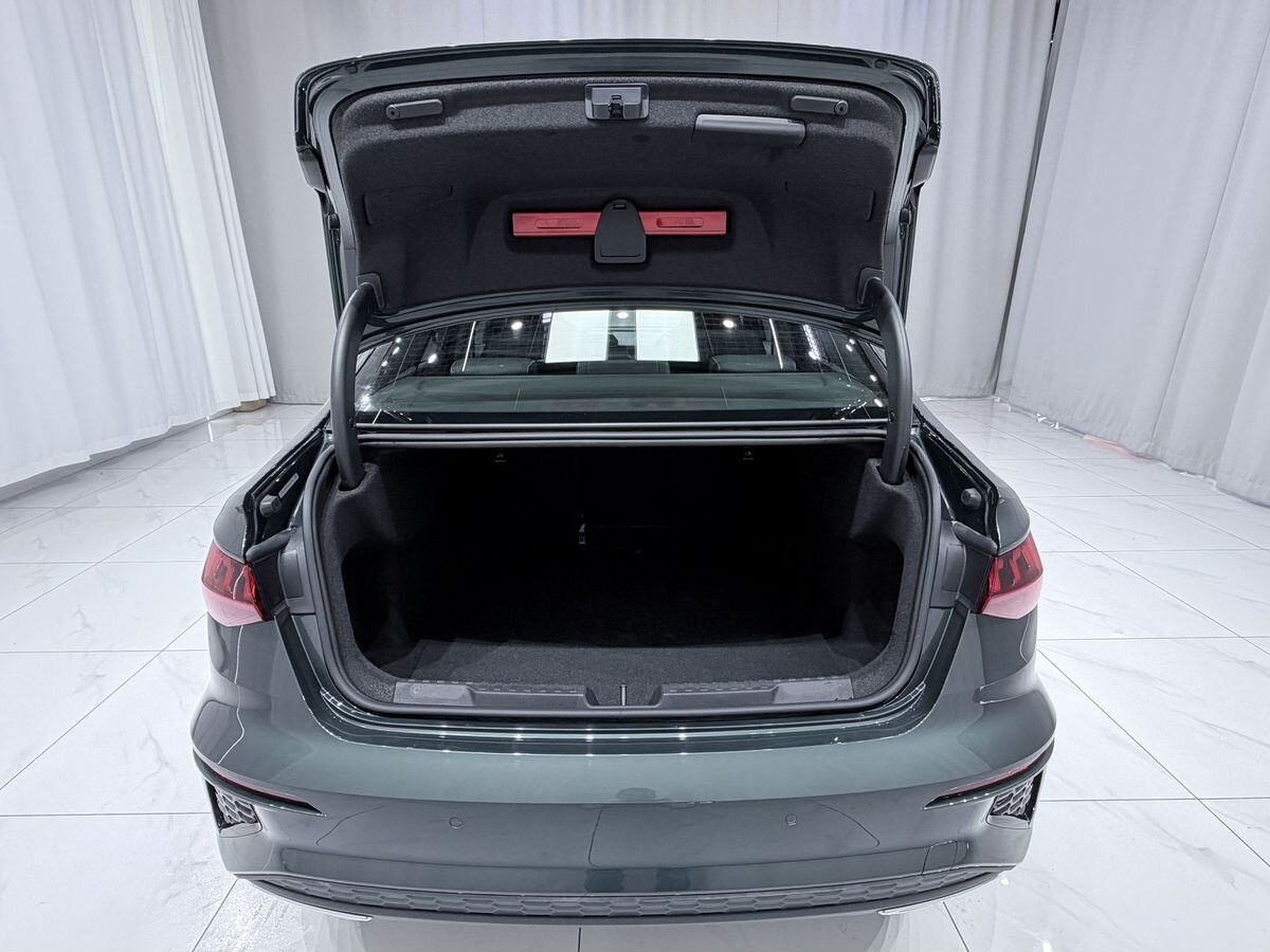 Audi A3 2021 - фото автомобиля