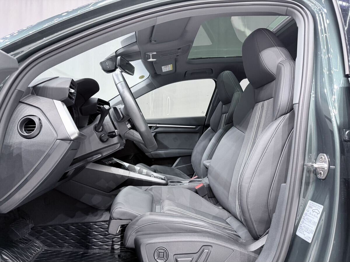 Audi A3 2021 - фото автомобиля
