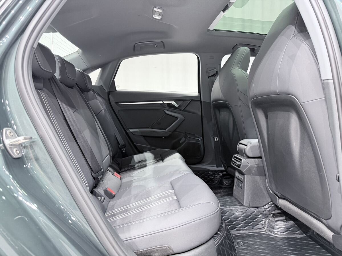 Audi A3 2021 - фото автомобиля