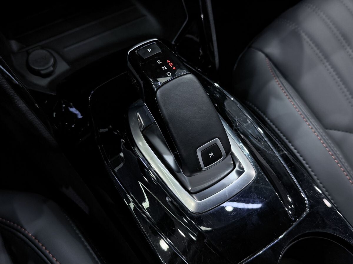 Peugeot 2008 2022 - фото автомобиля