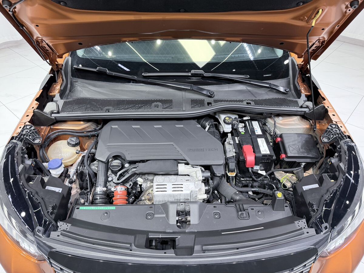 Peugeot 2008 2022 - фото автомобиля