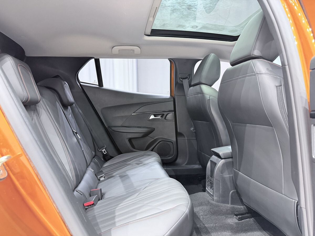 Peugeot 2008 2022 - фото автомобиля