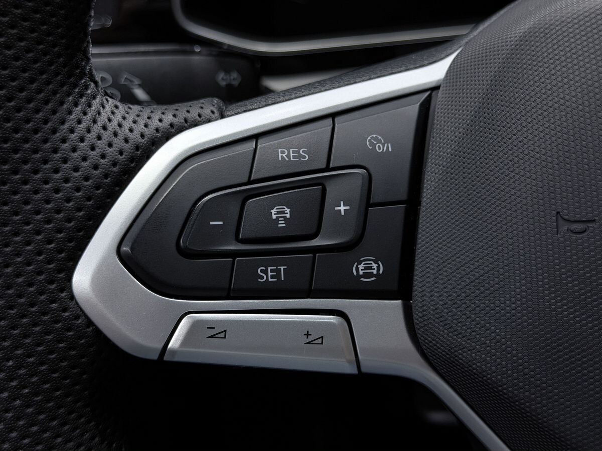 Volkswagen Sagitar L 2022 - фото автомобиля