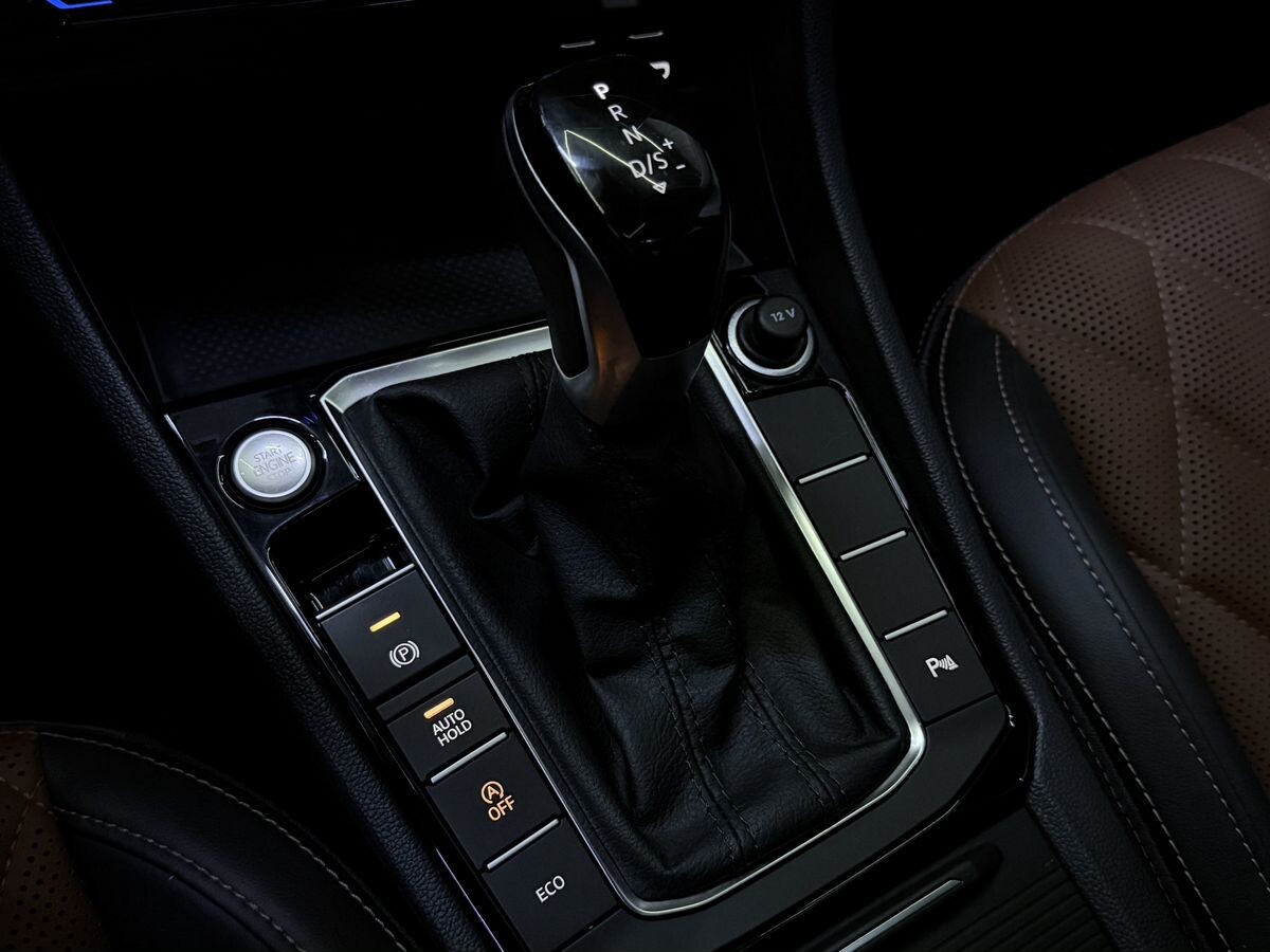 Volkswagen Sagitar L 2022 - фото автомобиля