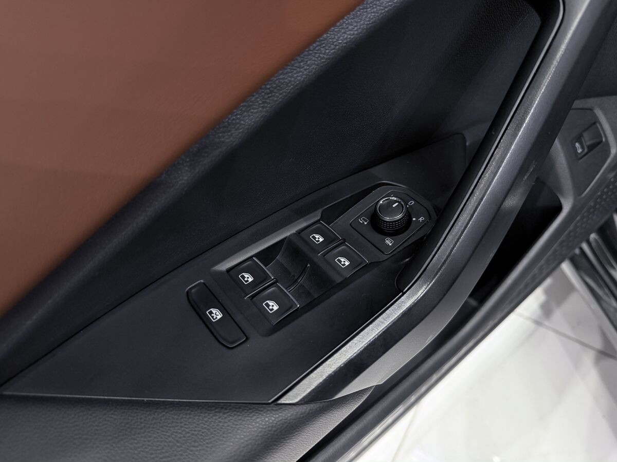 Volkswagen Sagitar L 2022 - фото автомобиля