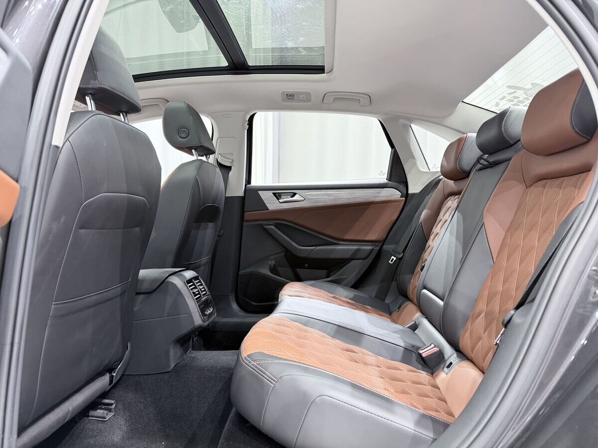 Volkswagen Sagitar L 2022 - фото автомобиля