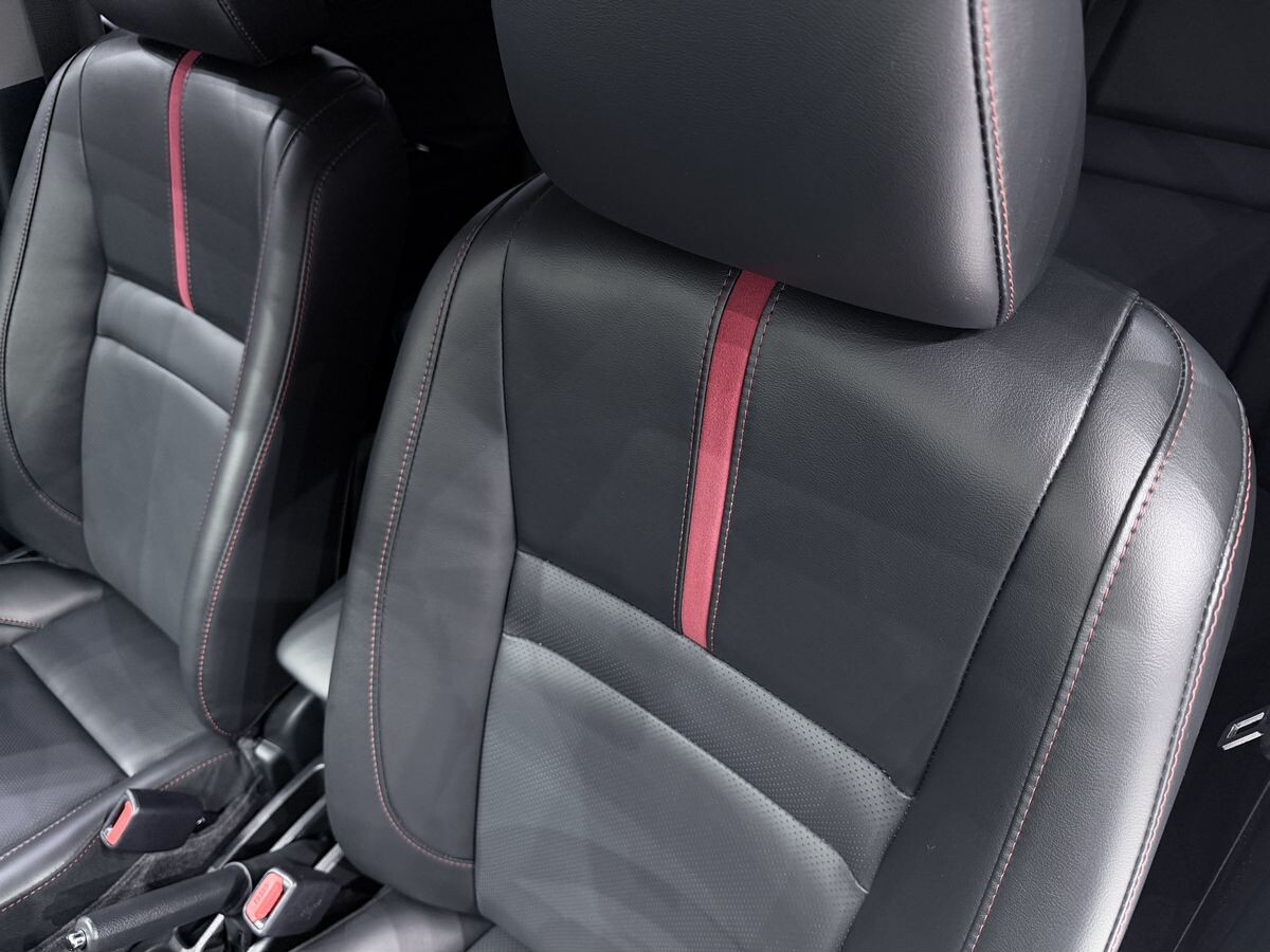 Toyota Yaris 2022 - фото автомобиля