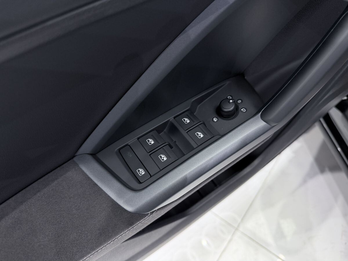 Audi Q3 Sportback 2022 - фото автомобиля