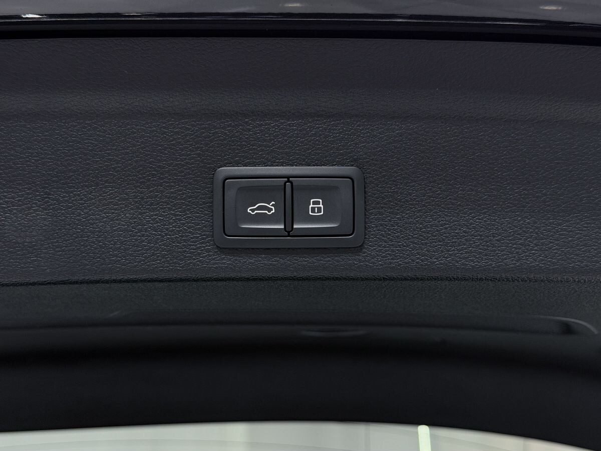 Audi Q3 Sportback 2022 - фото автомобиля