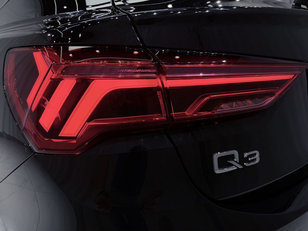 Audi Q3 Sportback 2022 - фото автомобиля