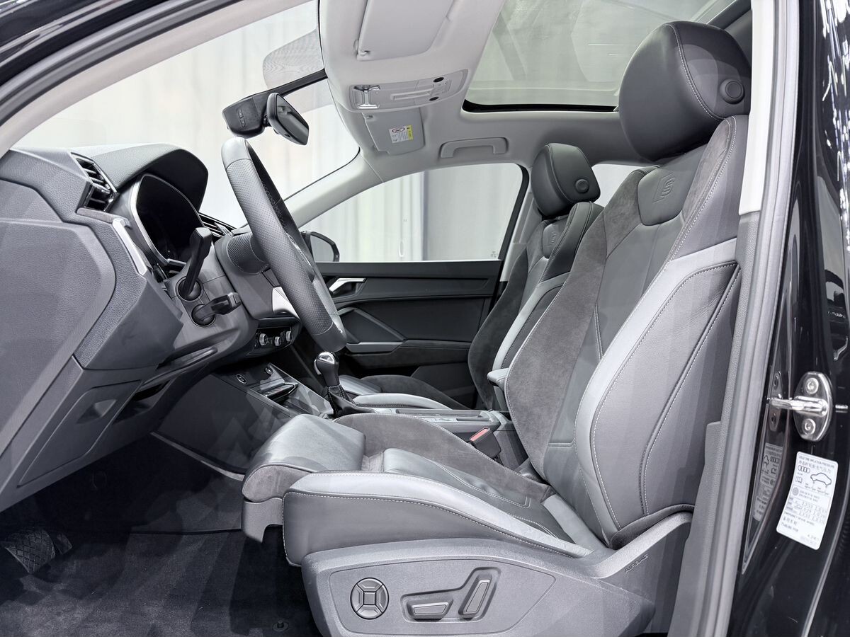 Audi Q3 Sportback 2022 - фото автомобиля