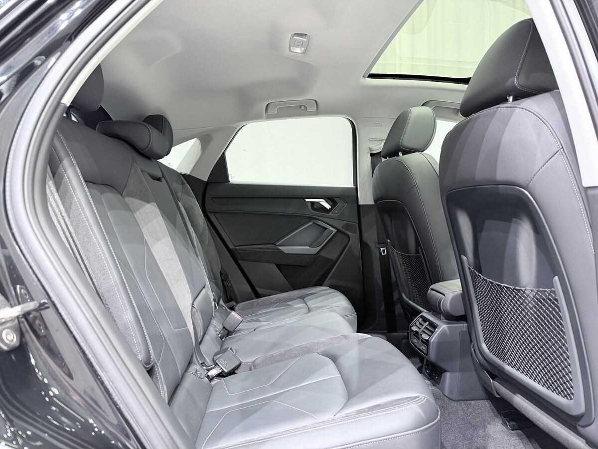 Audi Q3 Sportback 2022 - фото автомобиля