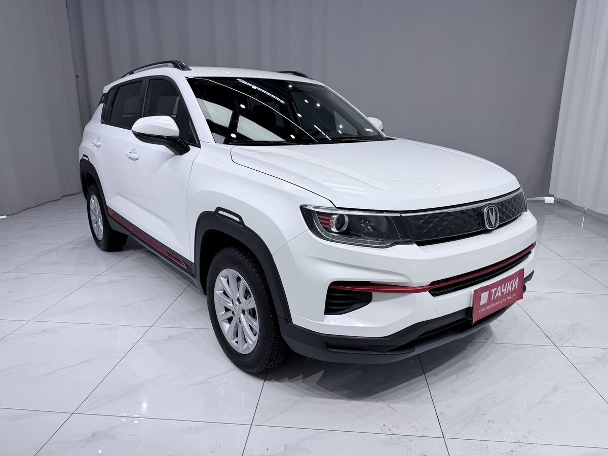 Changan CS35 Plus 2022 - фото автомобиля