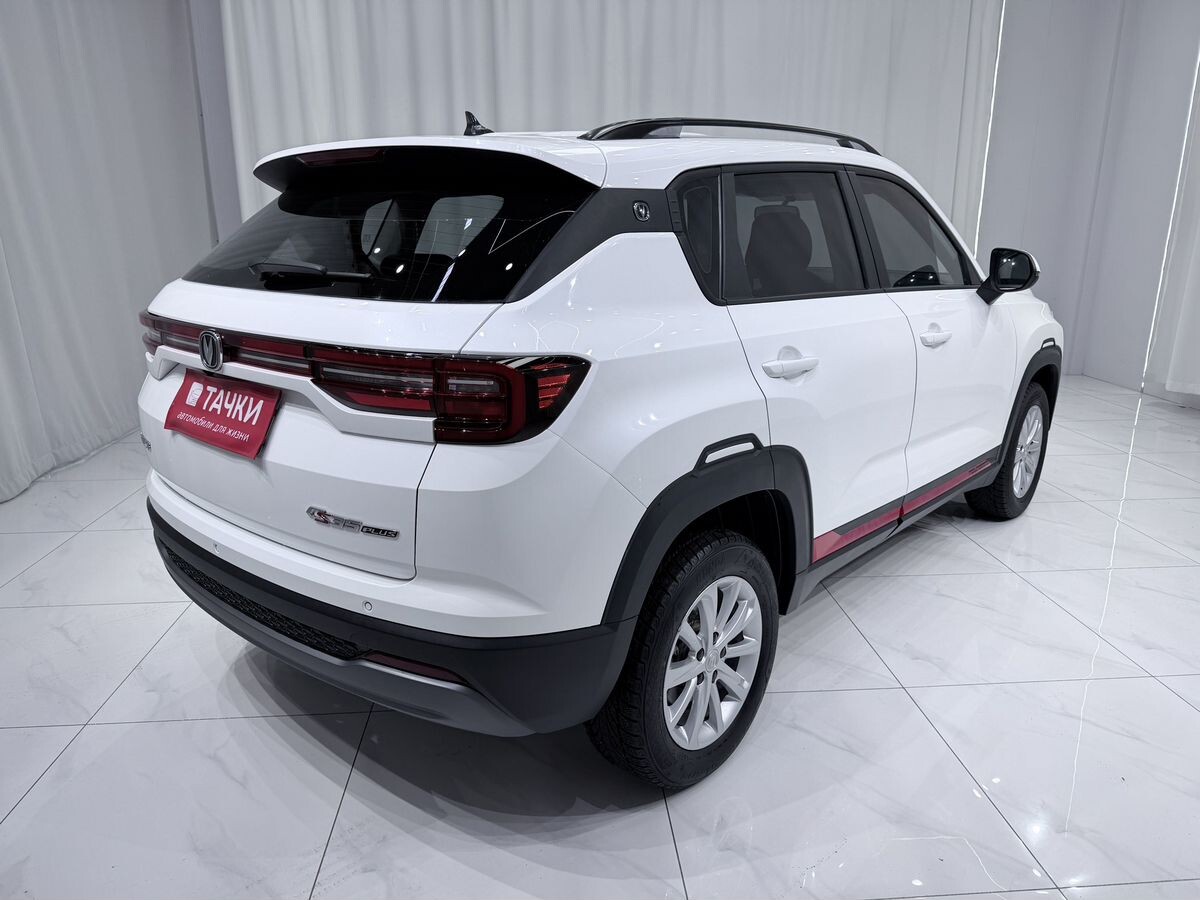 Changan CS35 Plus 2022 - фото автомобиля