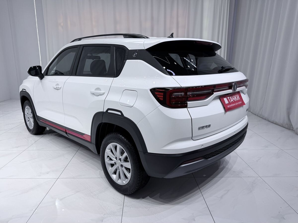 Changan CS35 Plus 2022 - фото автомобиля