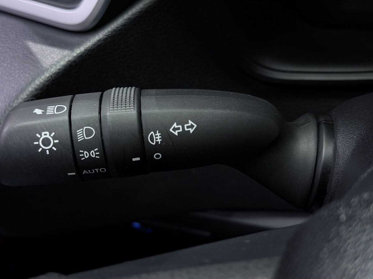 Toyota Levin 2023 - фото автомобиля