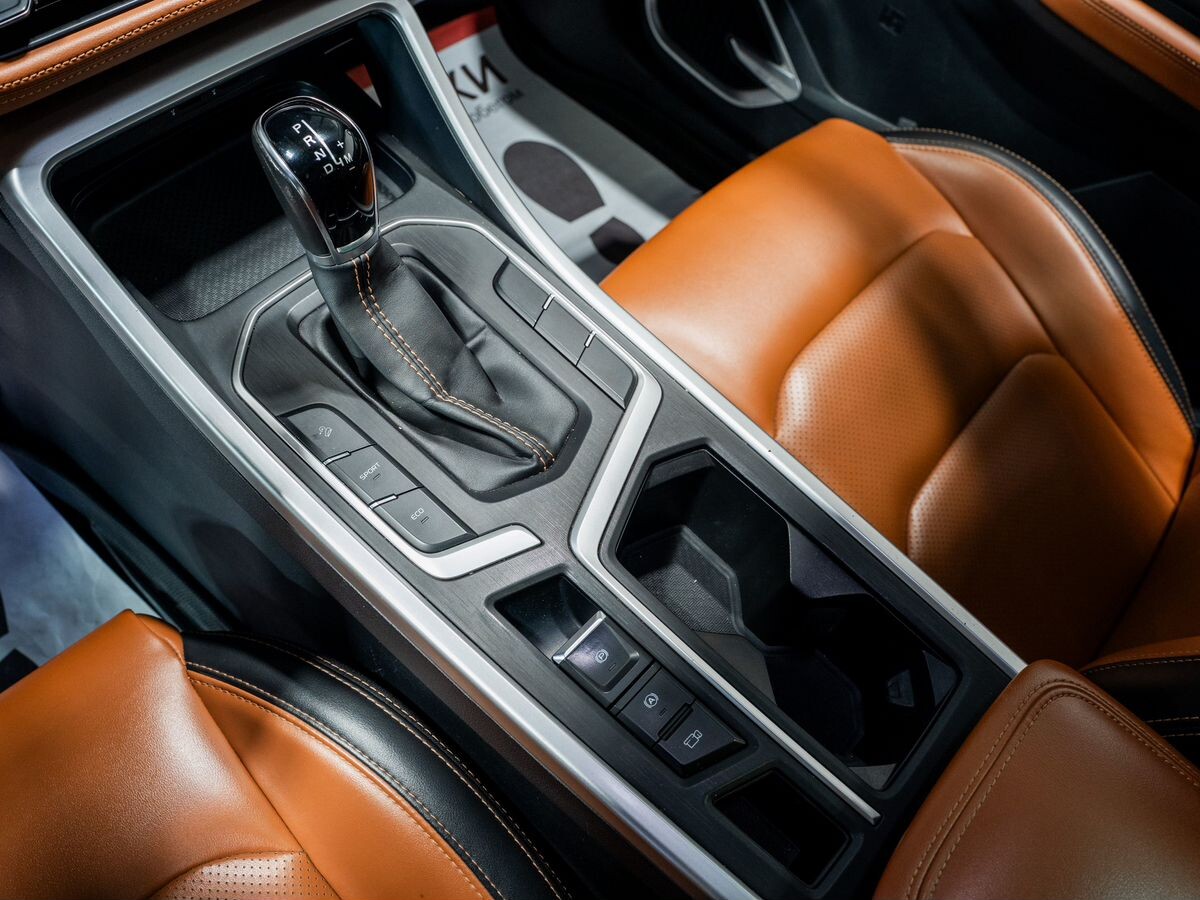 Geely Vision X6 2019 - фото автомобиля