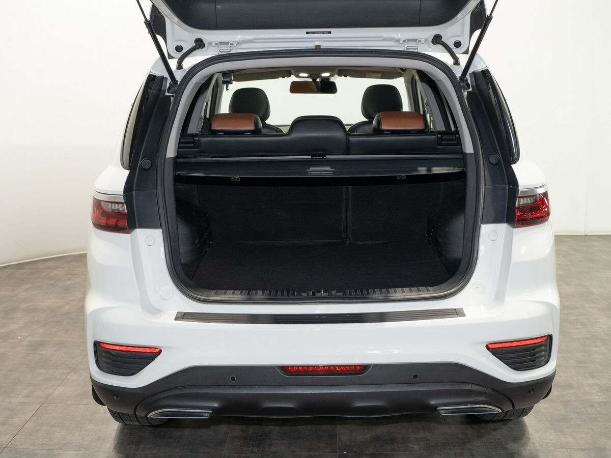 Geely Vision X6 2019 - фото автомобиля