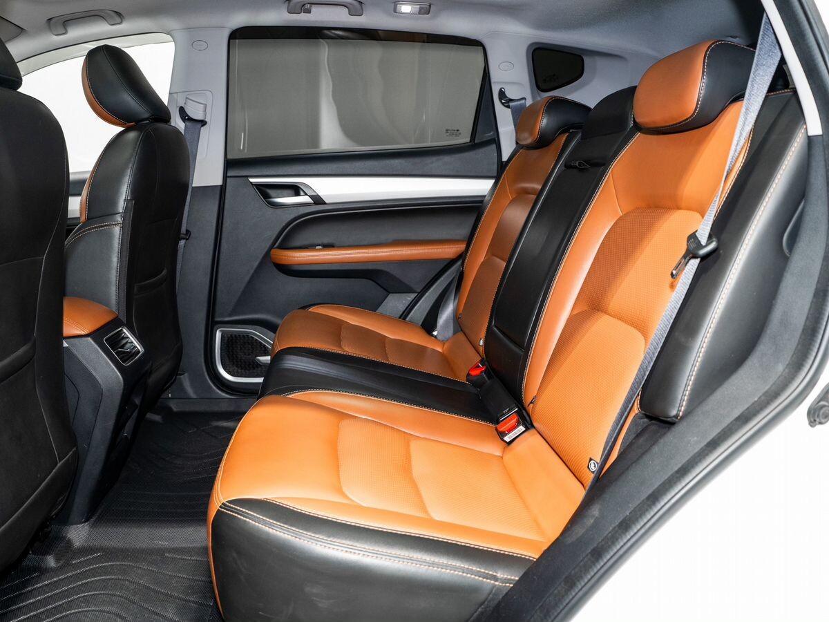 Geely Vision X6 2019 - фото автомобиля
