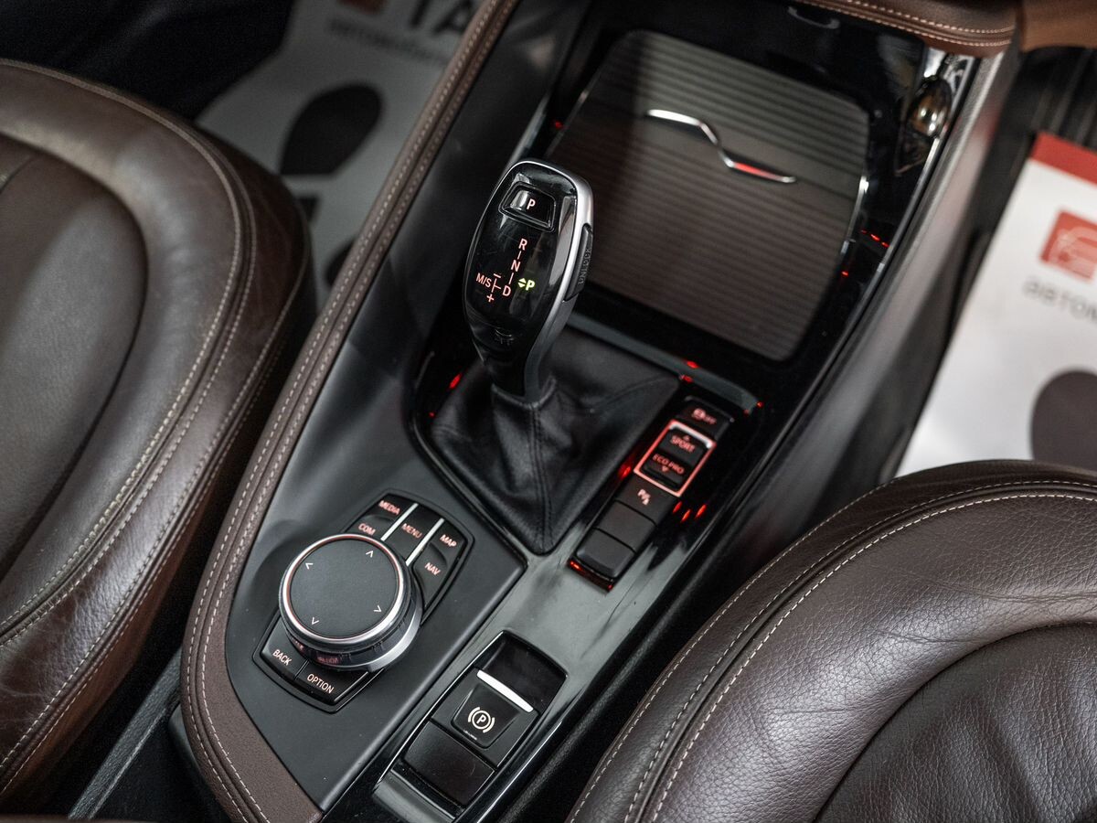 BMW X1 2018 - фото автомобиля