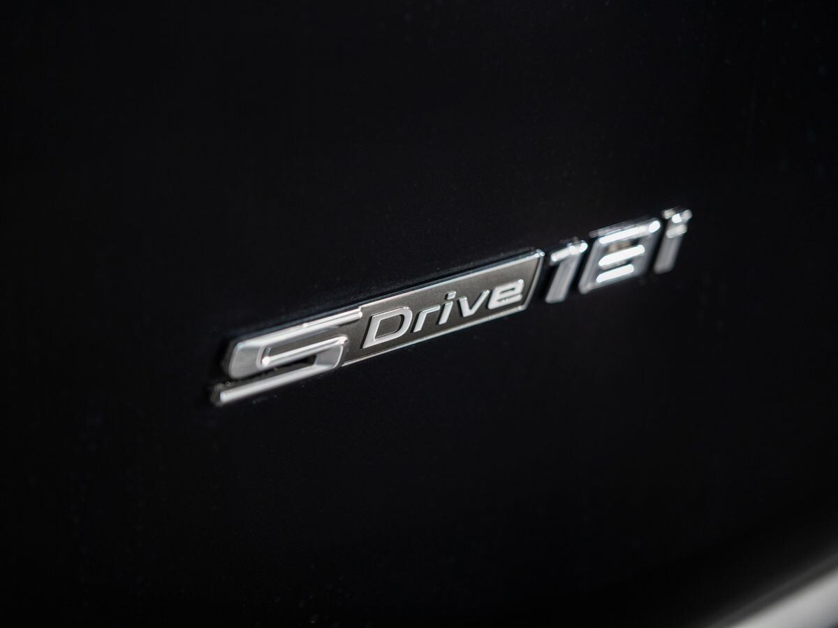 BMW X1 2018 - фото автомобиля