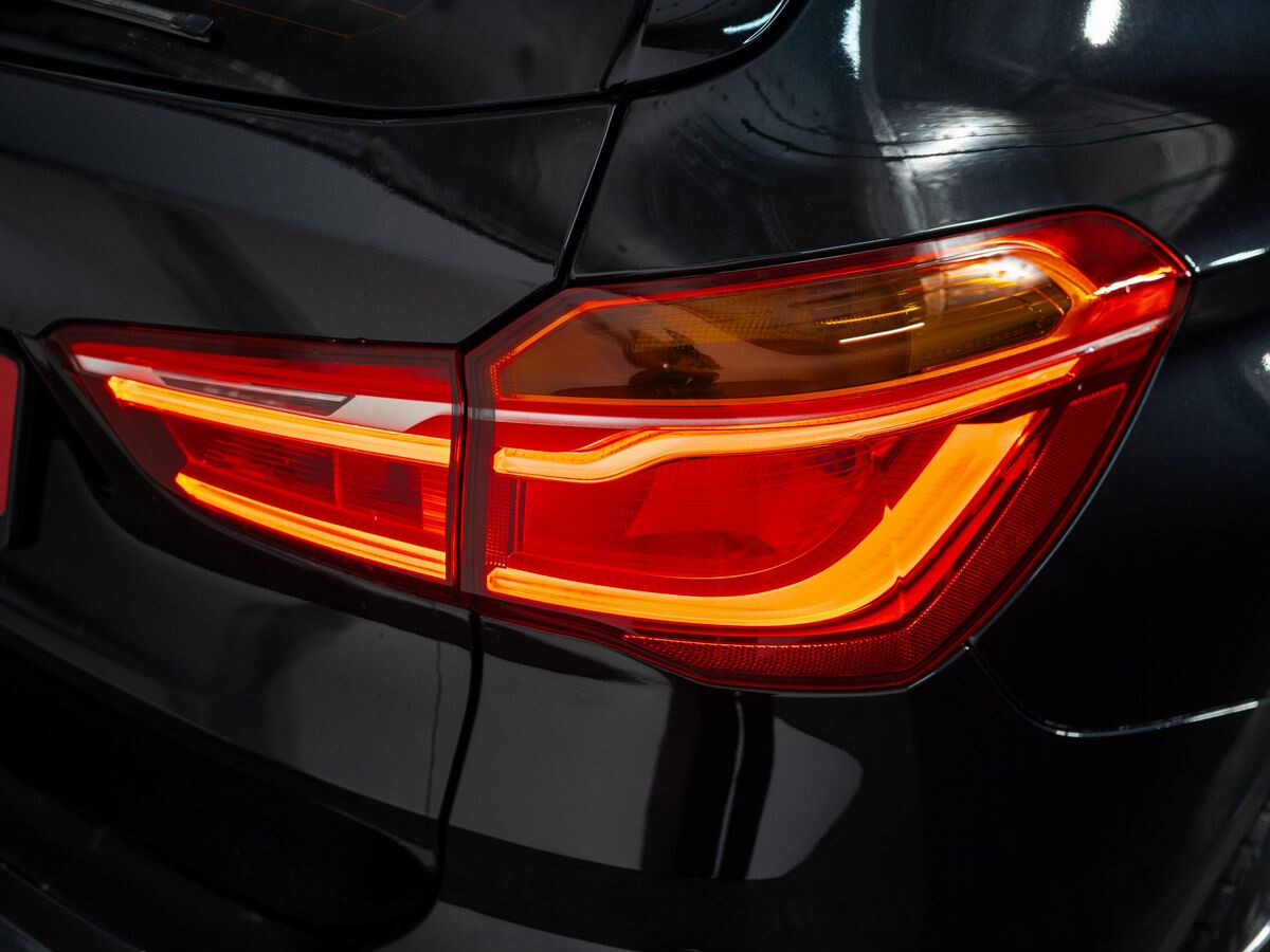 BMW X1 2018 - фото автомобиля