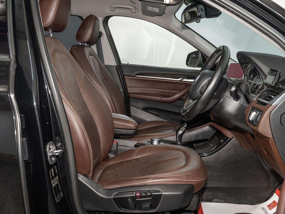 BMW X1 2018 - фото автомобиля