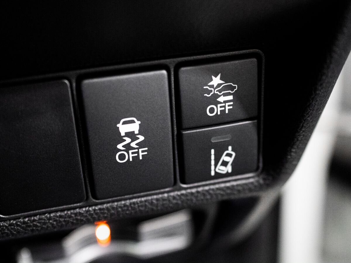 Honda Stepwgn 2015 - фото автомобиля