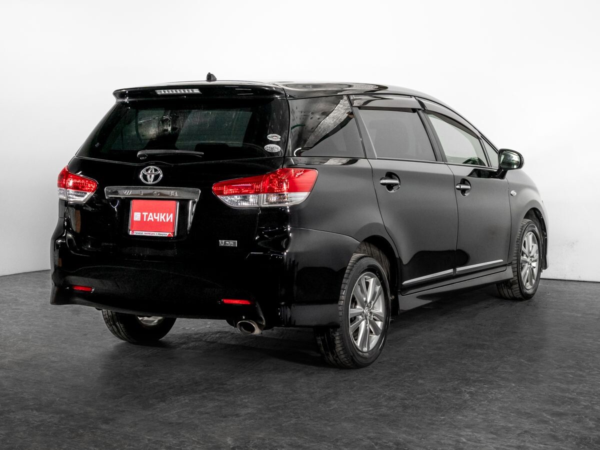 Toyota Wish 2011 - фото автомобиля