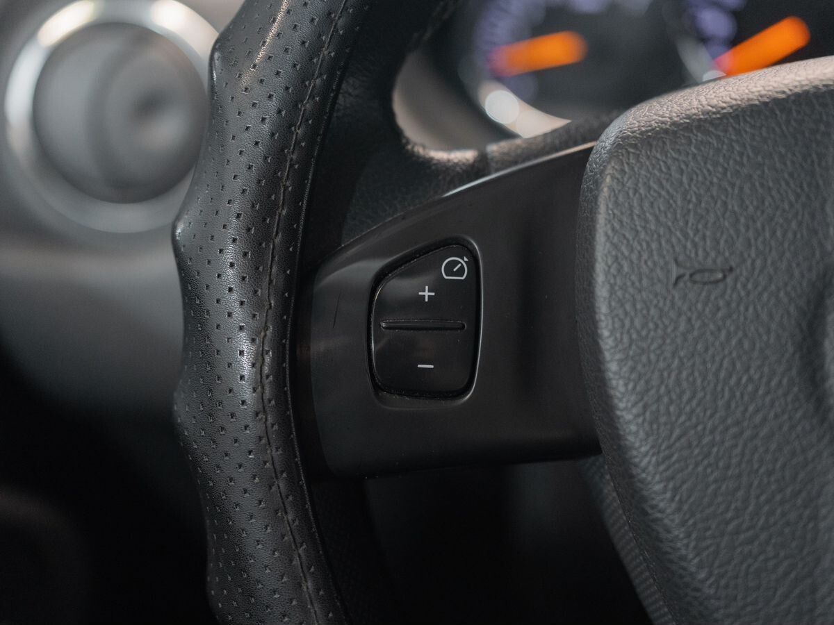 Renault Duster 2018 - фото автомобиля