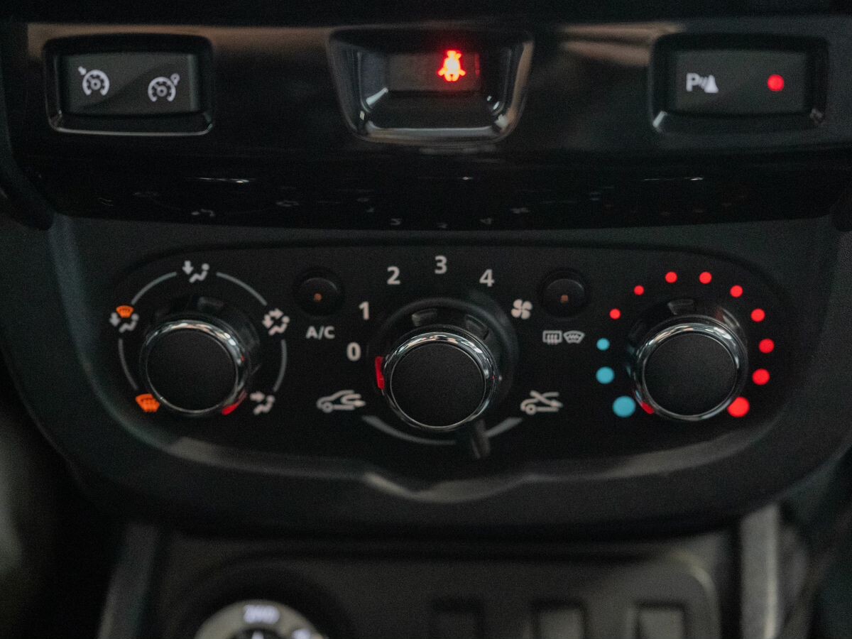 Renault Duster 2018 - фото автомобиля