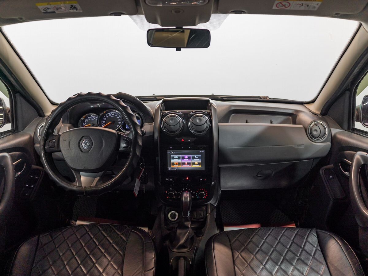 Renault Duster 2018 - фото автомобиля