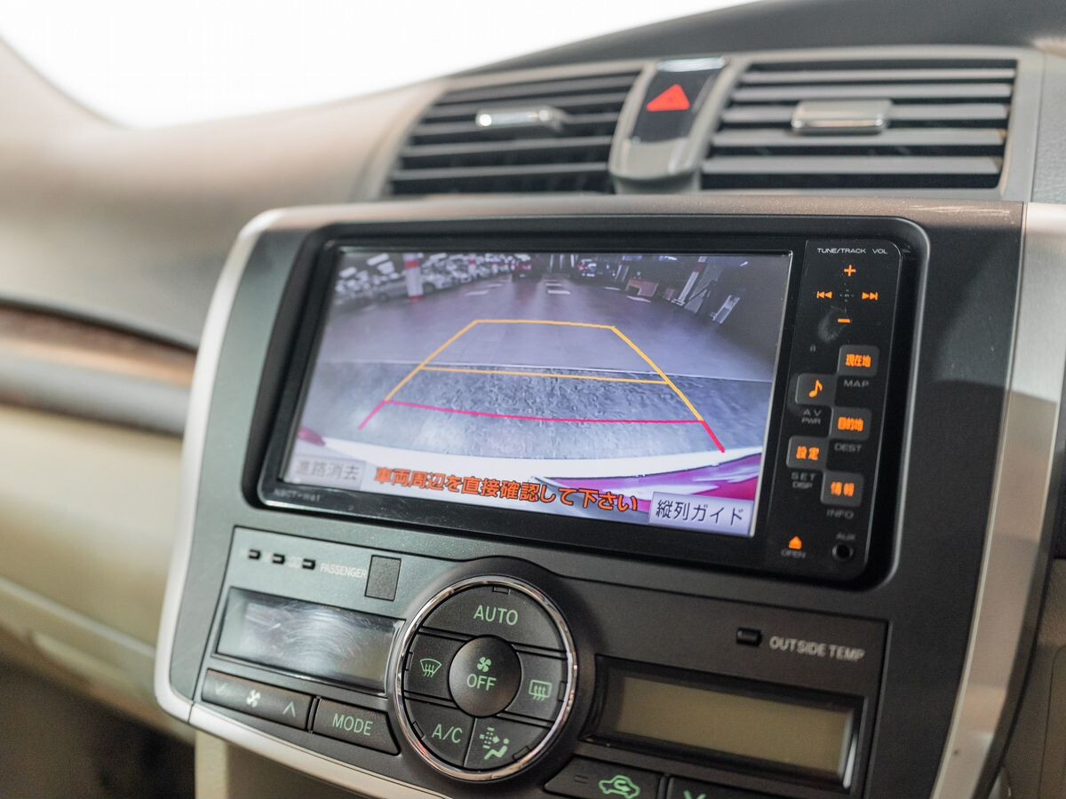 Toyota Premio 2012 - фото автомобиля