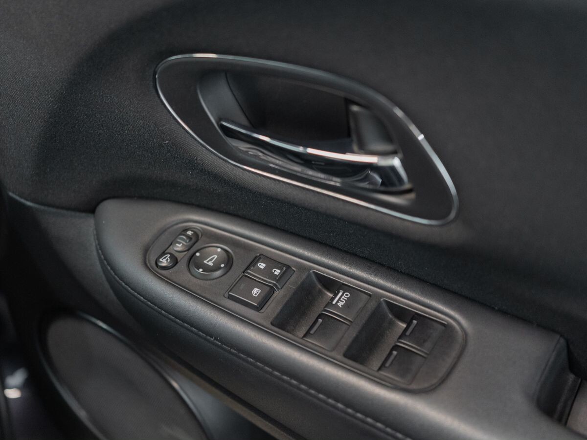 Honda Vezel 2017 - фото автомобиля