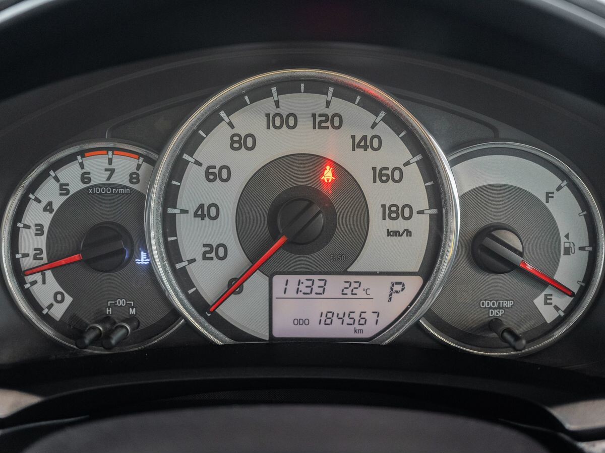 Toyota Corolla Fielder 2013 - фото автомобиля