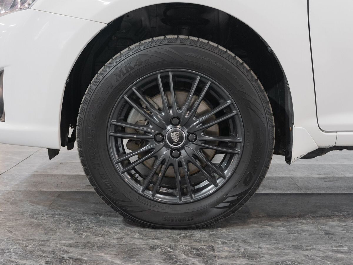 Toyota Corolla Fielder 2013 - фото автомобиля