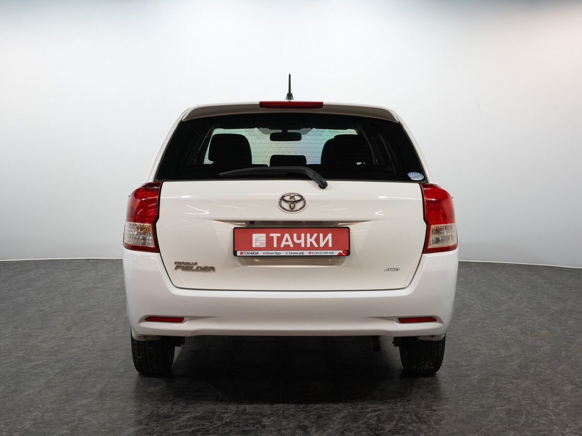 Toyota Corolla Fielder 2013 - фото автомобиля