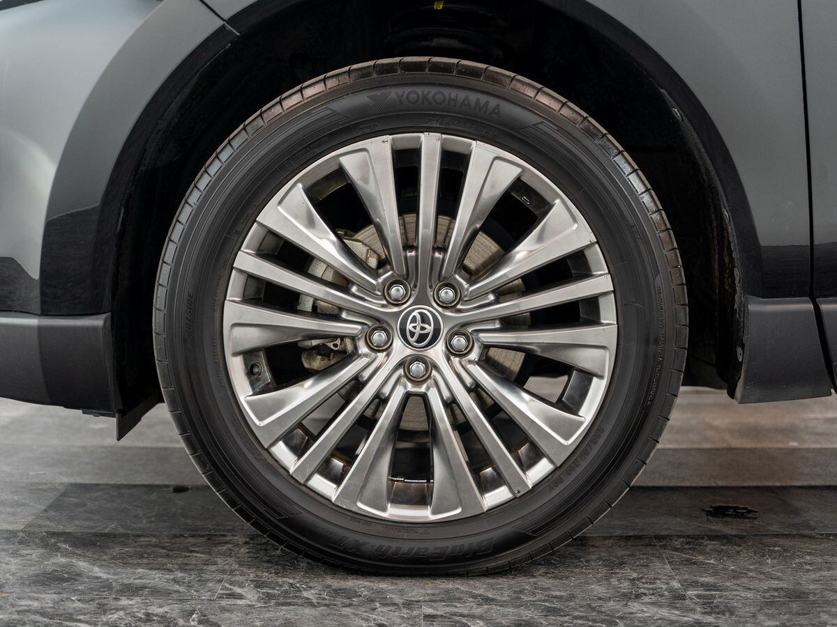 Toyota Harrier 2021 - фото автомобиля